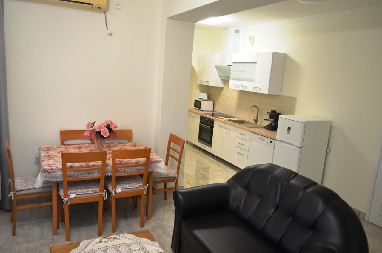 Henrietta - Violetta Apartman Hajdúszoboszló Eksteriør billede